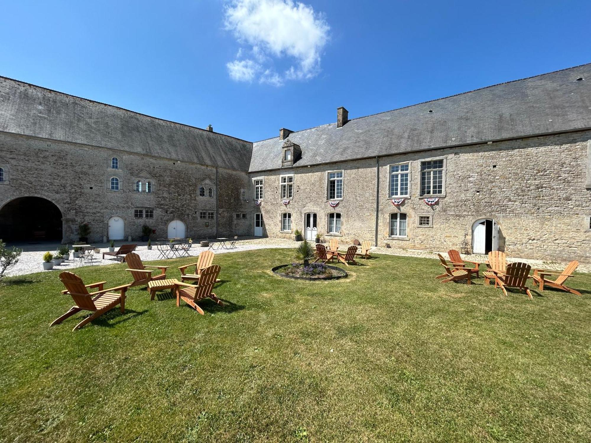 Chateau De Franquetot & D Day Collins Museum Sainte-Mère-Église Dış mekan fotoğraf